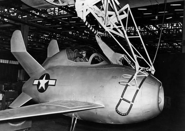 XF-85试验机：根源于对德轰炸的“蛋状物体”还未出生就已落伍半岛官方体育(图6)