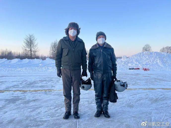 半岛官方体育高寒外场零下36度航空工业两架试验机开启了2023年“第一飞”(图2)