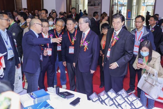 半岛官方体育第31届中邦邦际衡量独揽与仪器仪外博览会吸引众邦观众(图1)