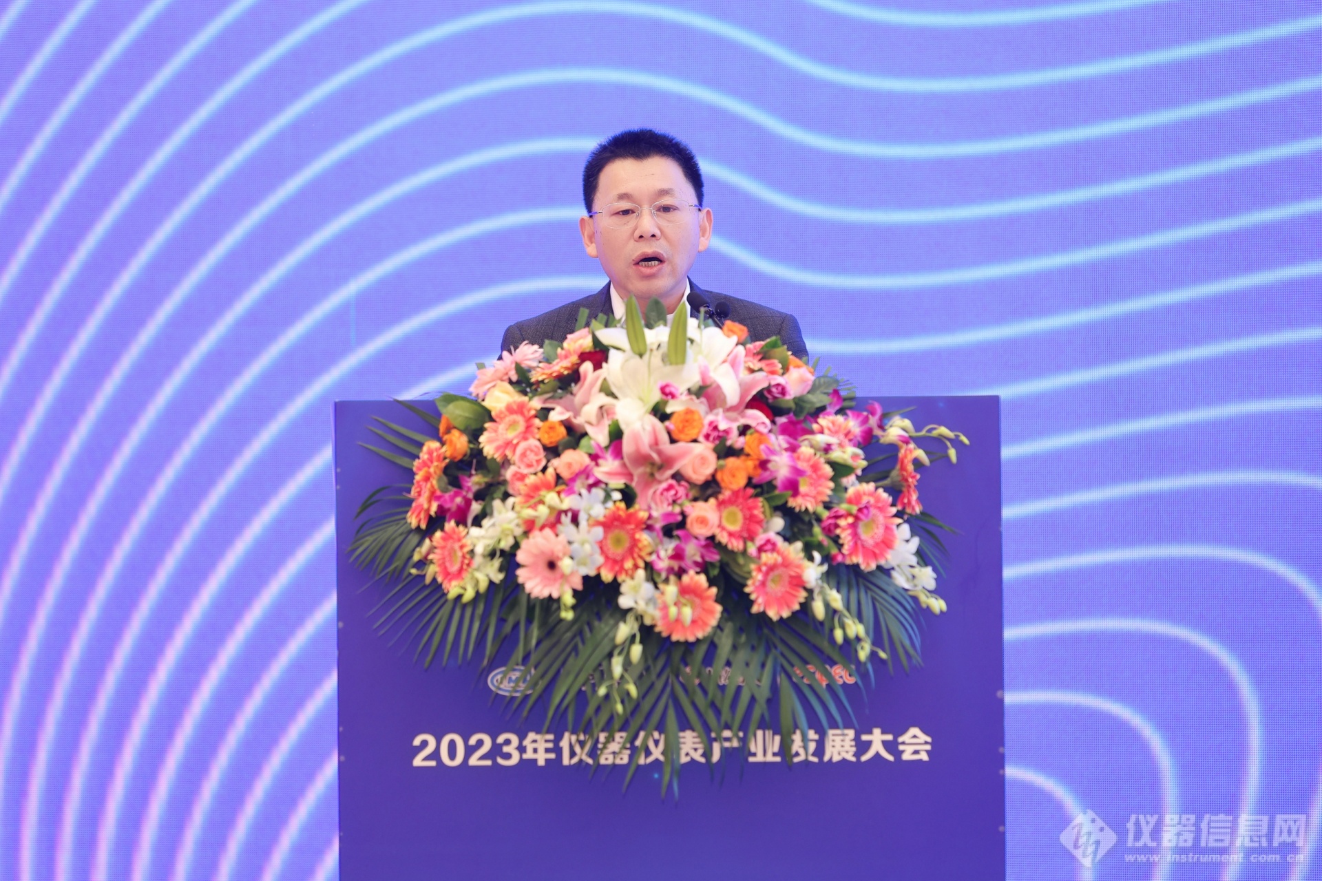 2023年仪器仪外家当成长大会暨中邦仪器仪外行业协会八届九半岛官方体育次理事聚会胜利召开(图12)