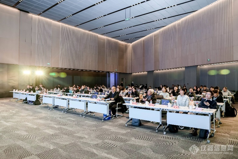 剖释仪器分会2024理事会（夸大）半岛官方体育集会正在北京怀柔召开(图1)