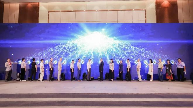 半岛官方体育智能化质料领会仪入围寰宇打倒性手艺立异大赛范围赛竣工从零到一新打破(图2)
