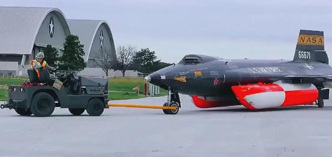 美邦“X-15试验半岛官方体育机”是天下上速率最疾的飞机(图2)